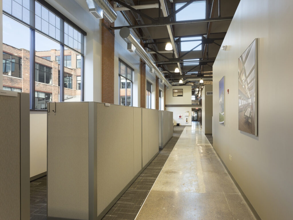 A Guide to Maximizing Natural Light in Office Building Design – Pardi ...